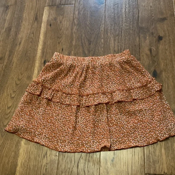Paper crane patterned skirt. Brand new with tags - Picture 2 of 5
